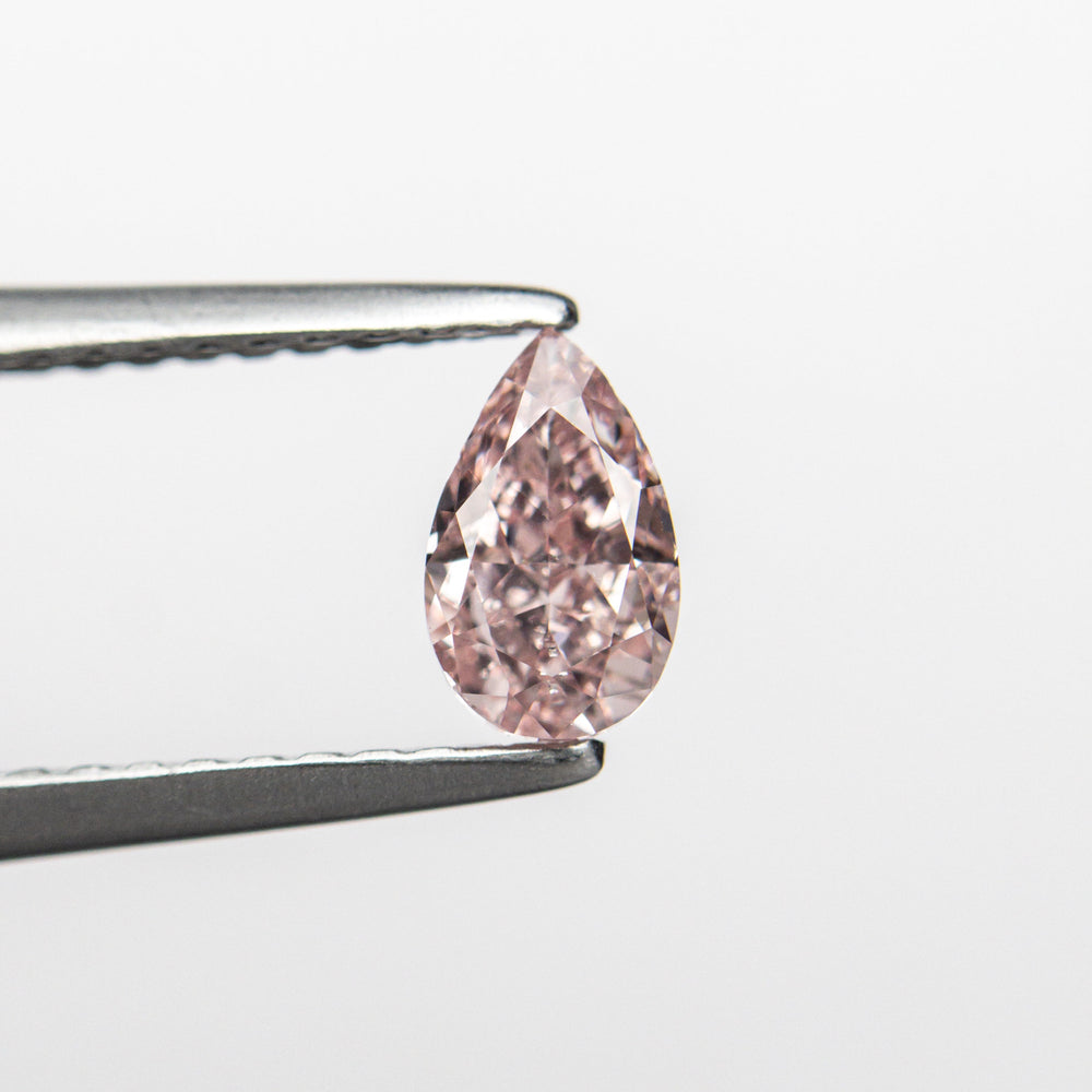 
            
                Load image into Gallery viewer, 0.50ct 6.21x3.75x2.84mm GIA SI2 Fancy Pink Pear Brilliant 24130-01
            
        