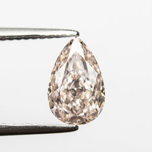 
            
                Load image into Gallery viewer, 1.61ct 9.36x5.89x3.89mm GIA Internally Flawless Fancy Pink Pear Brilliant 24160-01
            
        
