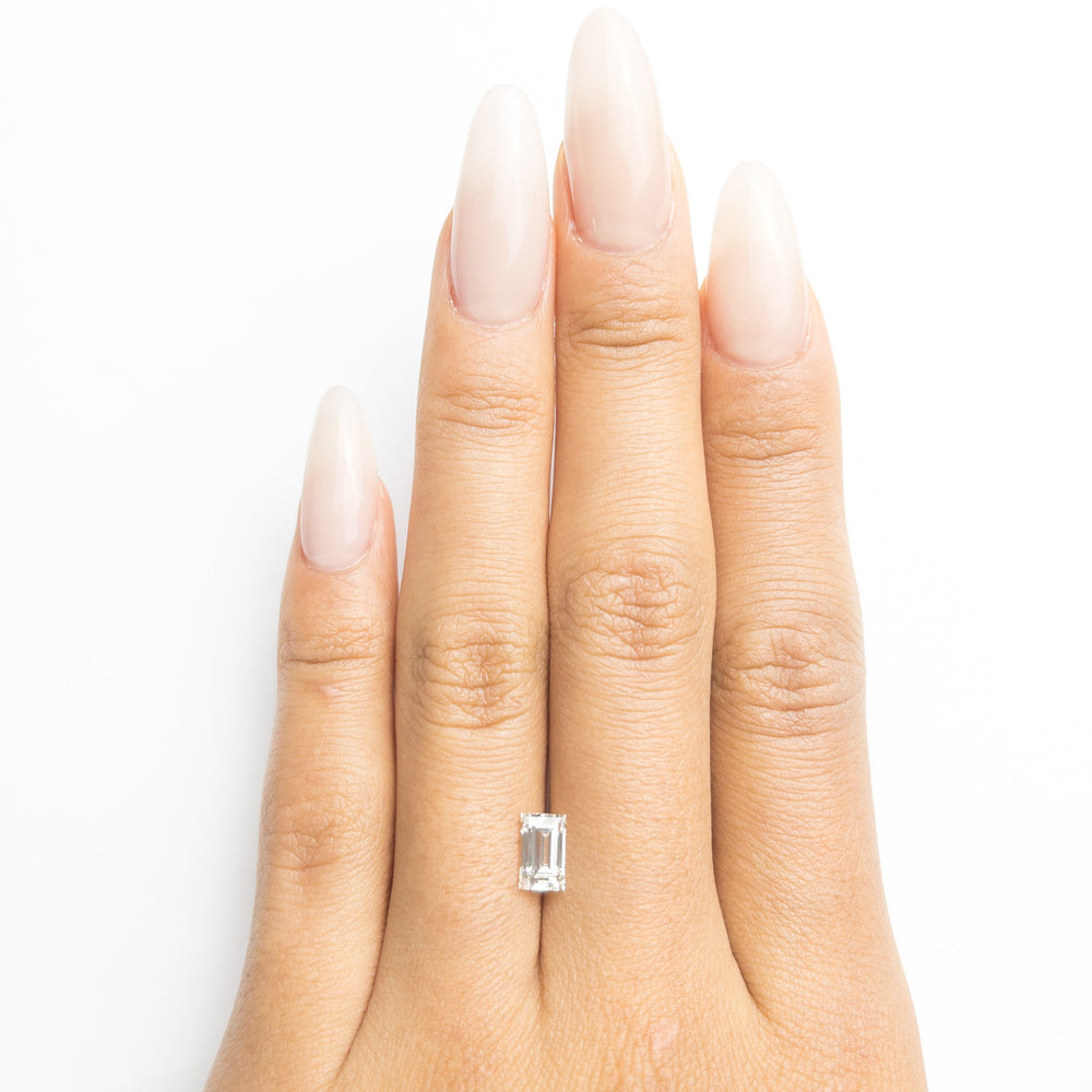 
                  
                    1.01ct 6.98x4.31x3.41mm VS1 I Baguette Step Cut 19136-04 - Misfit Diamonds
                  
                