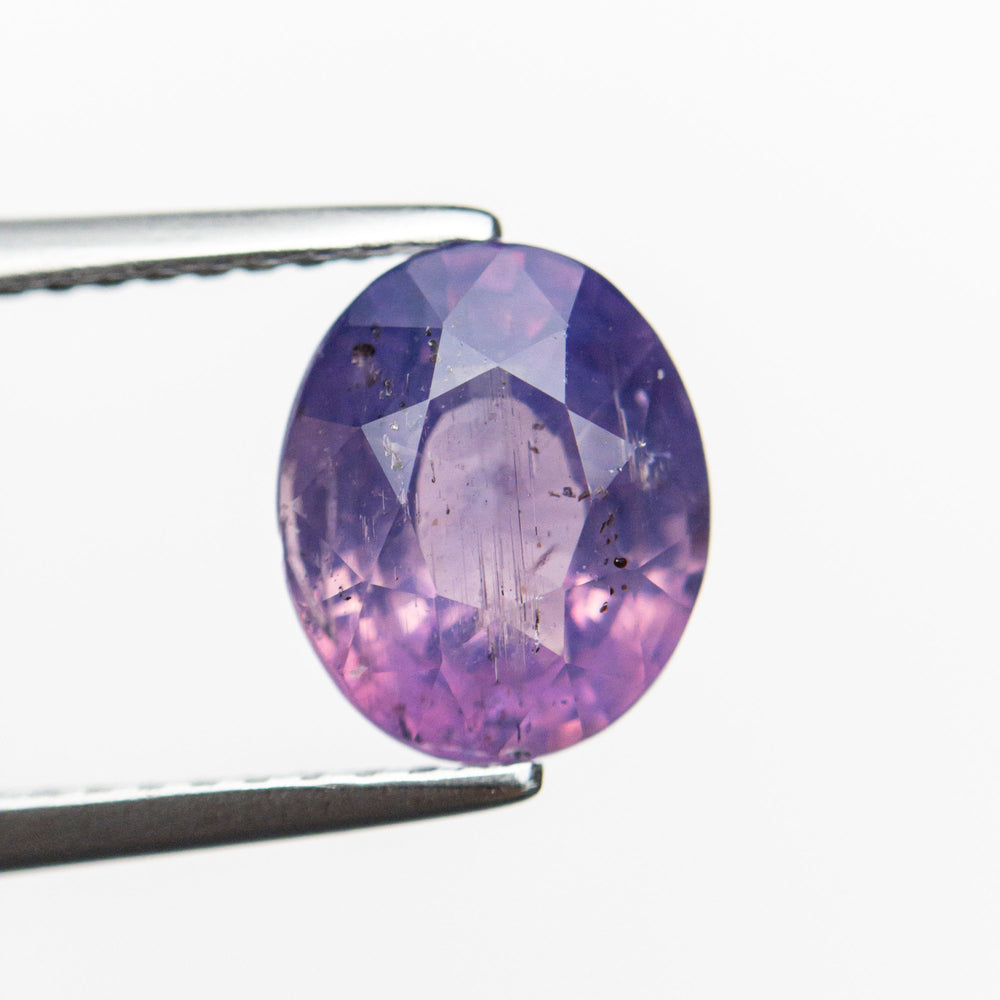 
            
                Load image into Gallery viewer, 2.70ct 8.53x7.23x5.17mm Oval Brilliant Sapphire 21626-01
            
        