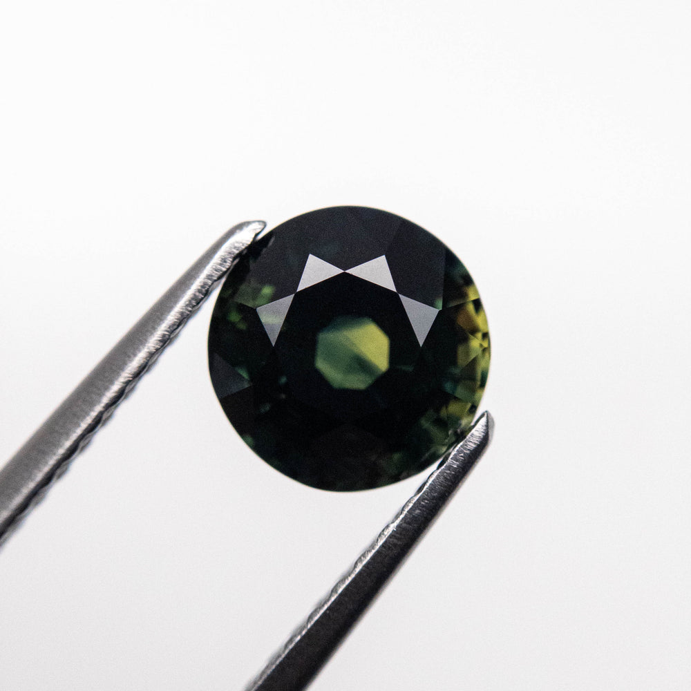 
            
                Load image into Gallery viewer, 1.76ct 6.83x6.73x4.90mm Round Brilliant Sapphire 22299-11
            
        