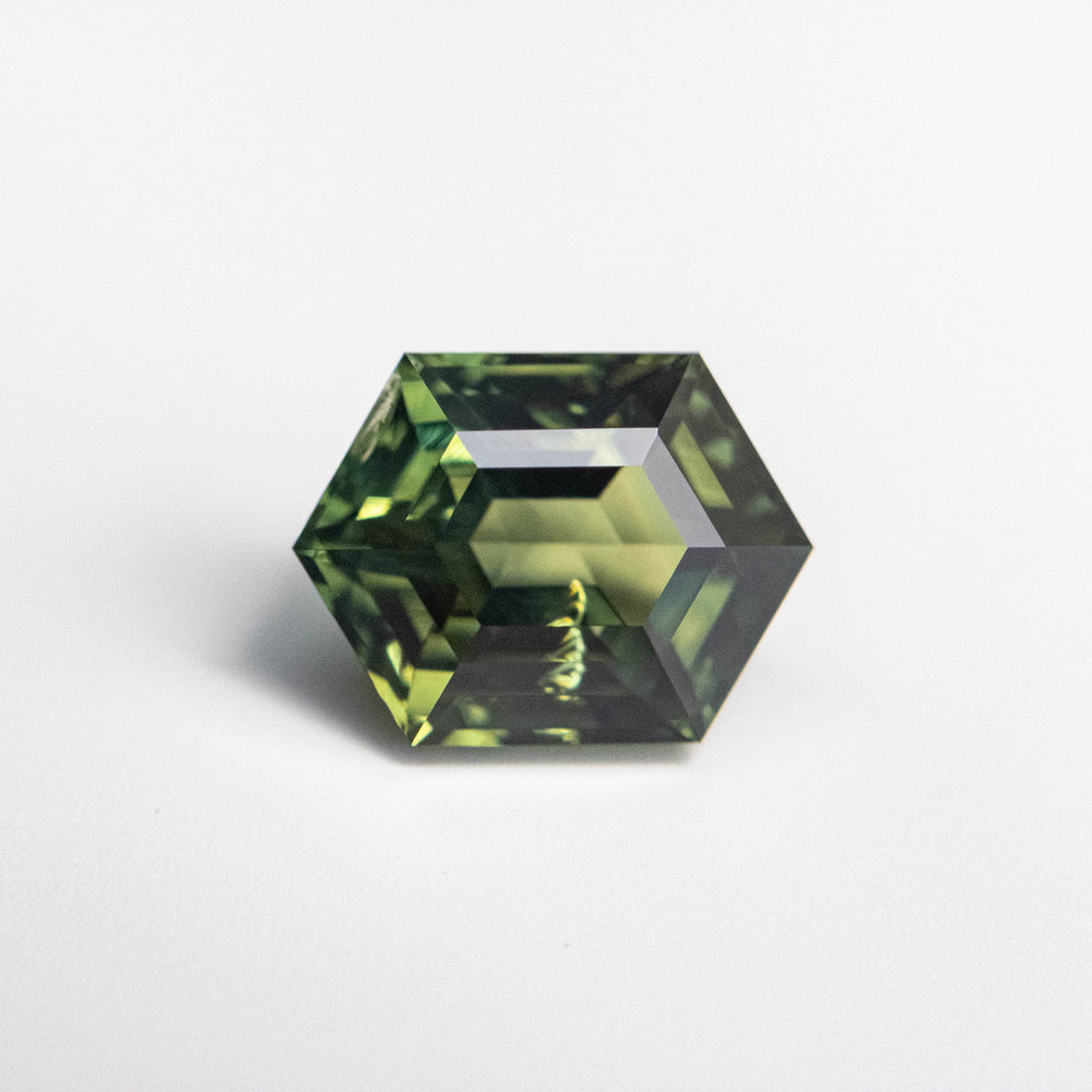 
            
                Load image into Gallery viewer, 1.81ct 7.85x5.87x4.51mm Hexagon Step Cut Sapphire 22312-09
            
        