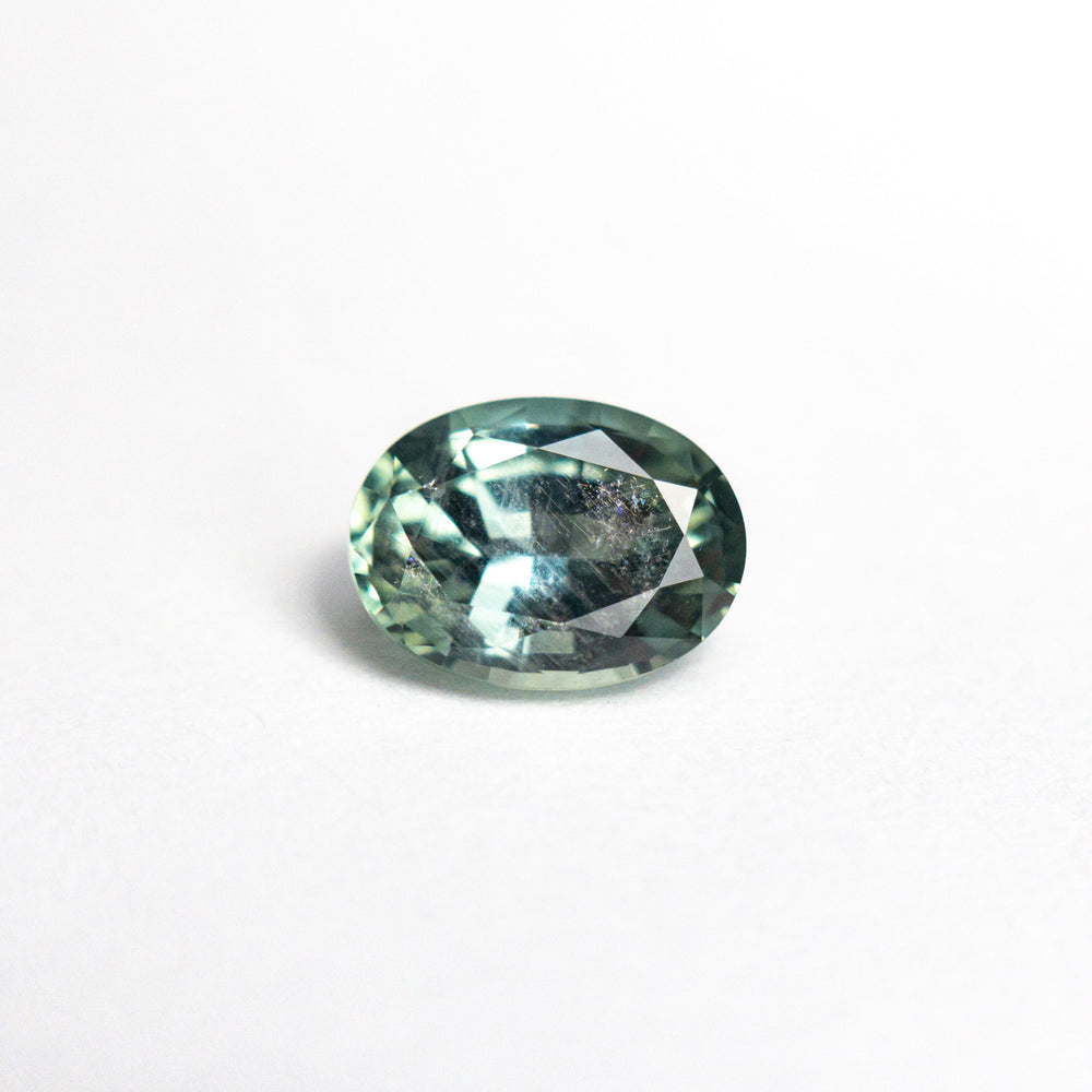 
            
                Load image into Gallery viewer, 1.04ct 6.90x5.11x3.54mm Oval Brilliant Sapphire 23426-17
            
        