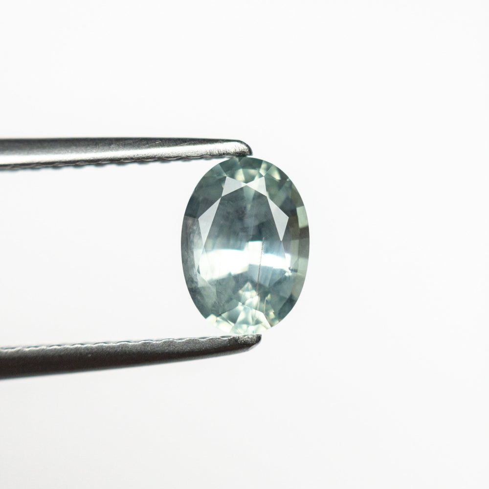 
            
                Load image into Gallery viewer, 0.93ct 6.85x4.94x3.41mm Oval Brilliant Sapphire 23426-31
            
        