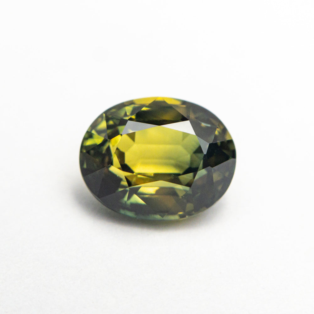 
            
                Load image into Gallery viewer, 1.92ct 7.84x6.23x4.36mm Oval Brilliant Sapphire 23435-08
            
        