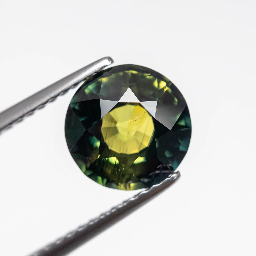 
            
                Load image into Gallery viewer, 2.63ct 7.99x7.92x5.33mm Round Brilliant Sapphire 23495-03
            
        