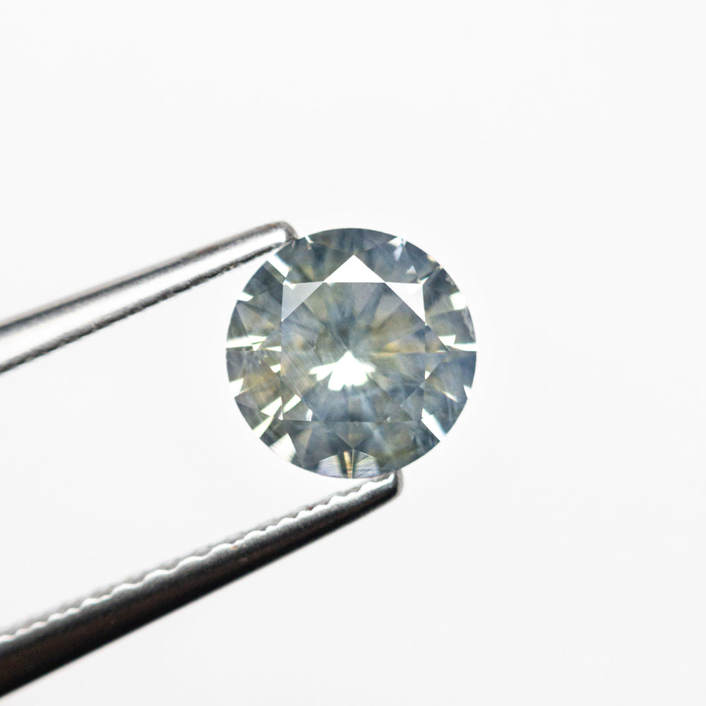
            
                Load image into Gallery viewer, 0.94ct 6.02x6.02x3.71mm Round Brilliant Sapphire 23782-05
            
        