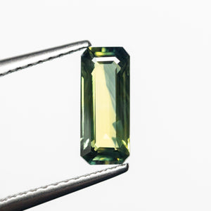 
            
                Load image into Gallery viewer, 1.16ct 9.30x3.96x2.69mm Cut Corner Rectangle Step Cut Sapphire 23803-11
            
        