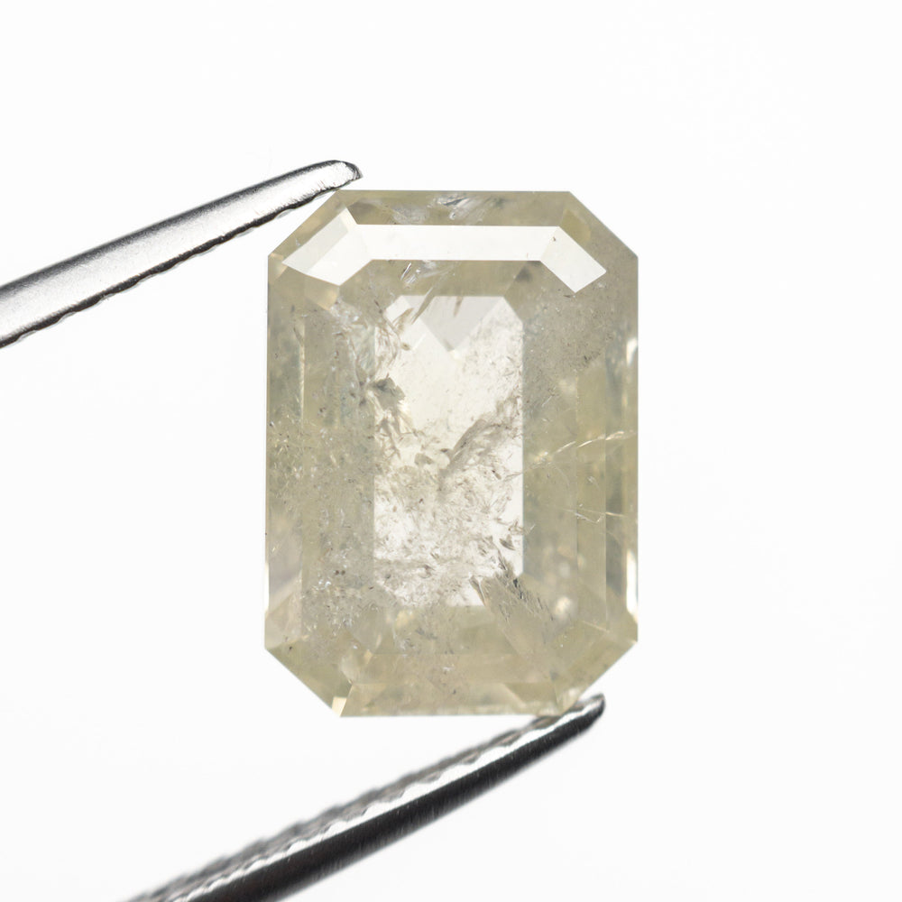 
            
                Load image into Gallery viewer, 3.81ct 10.69x7.66x4.18mm Cut Corner Rectangle Step Cut 23841-09
            
        