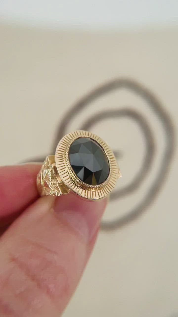 Raven Ring