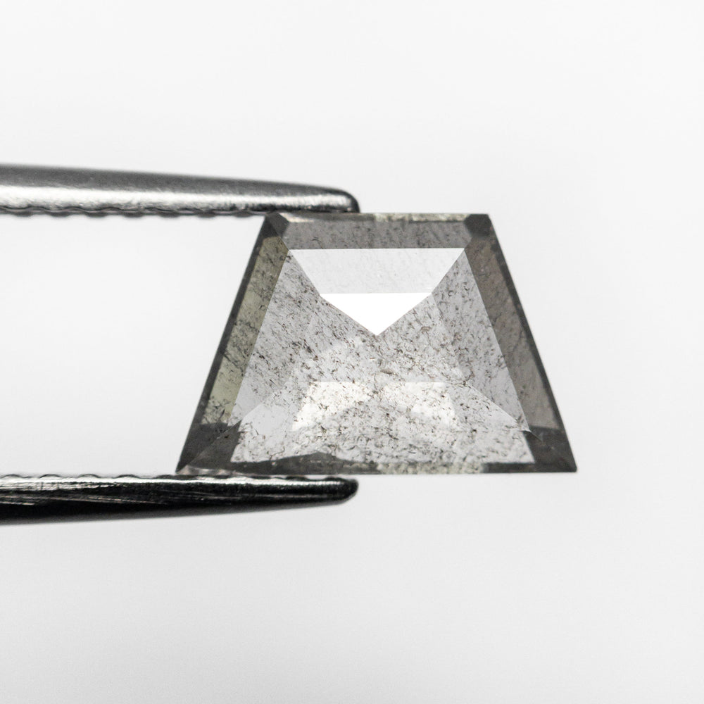 
            
                Load image into Gallery viewer, 1.43ct 1.43ct 9.22x6.04x2.75mm Trapezoid Rosecut 19193-04
            
        