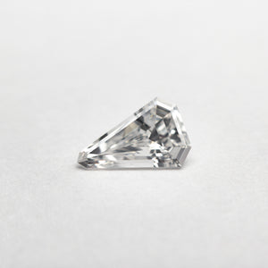 
            
                Load image into Gallery viewer, 0.43ct 7.70x5.11x2.12mm VS2 E Shield Step Cut 19677-02
            
        
